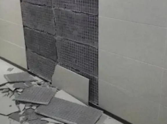 依安瓷砖空鼓维修公司分享下依安墙砖松动维修的知识